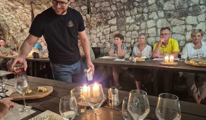 Aktuality / Návšteva vinárskeho regiónu Tokaj - foto