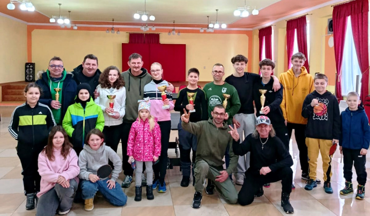 Aktuality / Silvestrovský turnaj v stolnom tenise  - foto
