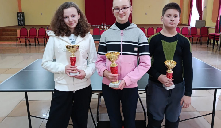 Aktuality / Silvestrovský turnaj v stolnom tenise  - foto