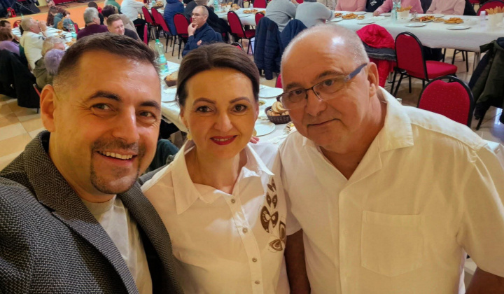 Aktuality / Ochutnávka zabíjačkových špecialít - foto