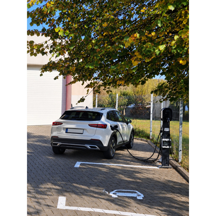 Nabíjacia stanica pre elektromobily v obci Kapišová
